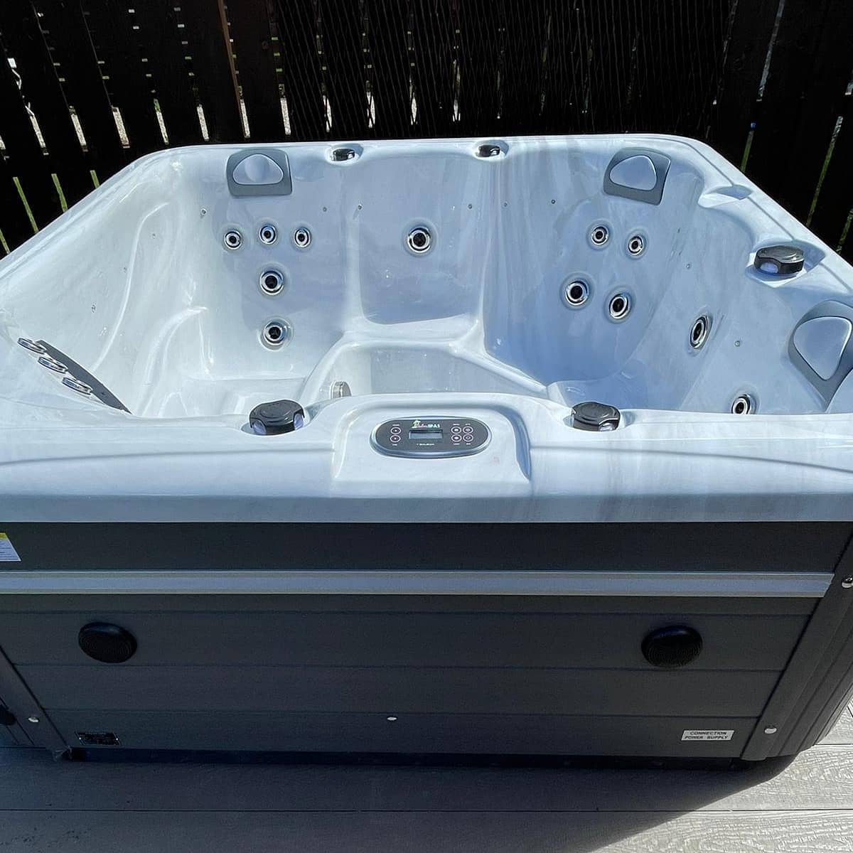 Colada+ 5 Seater 28 Jets 13A/32A Hot Tub - Vookoo Lifestyle