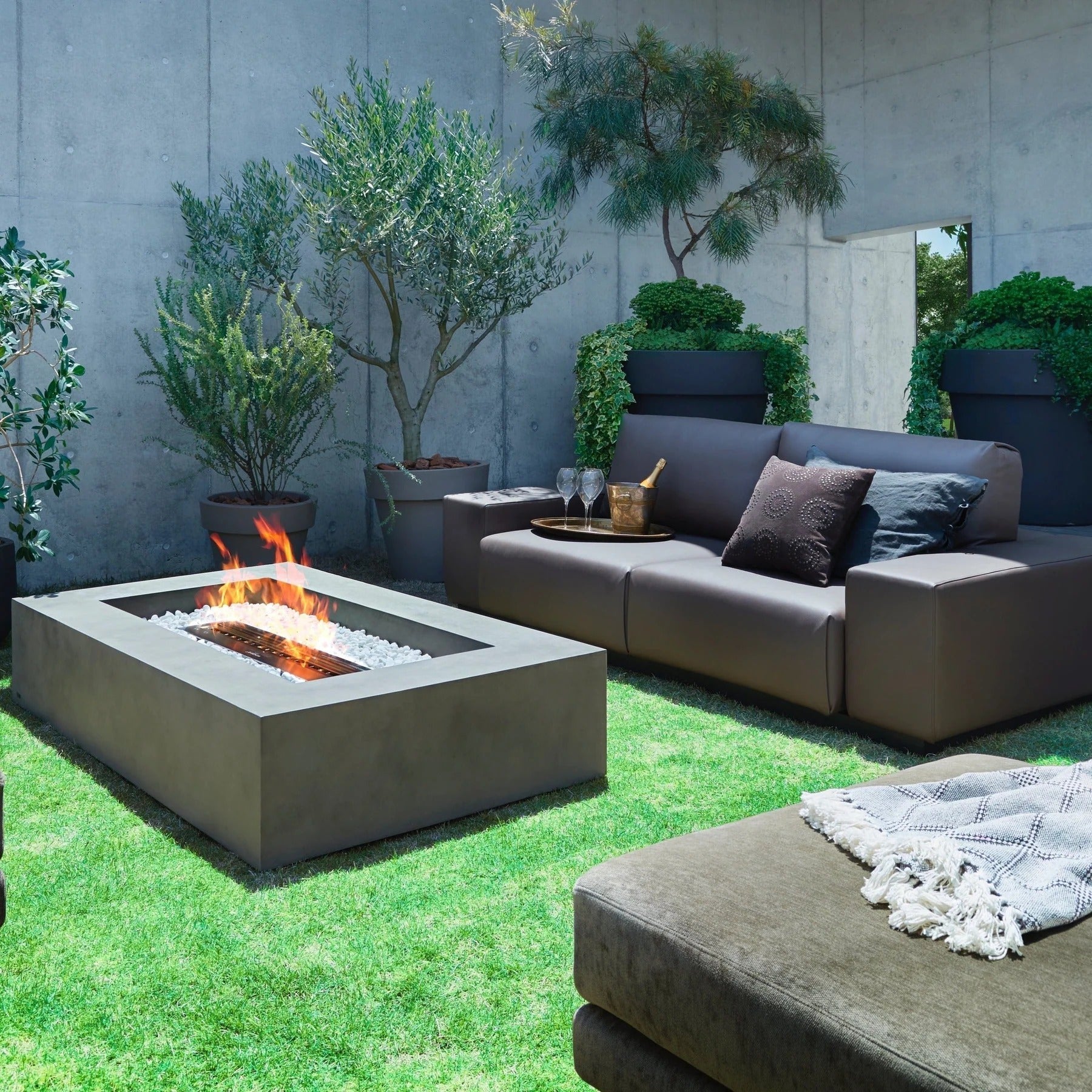EcoSmart Fire Wharf 65 Bioethanol Fire Pit Table - Vookoo Lifestyle