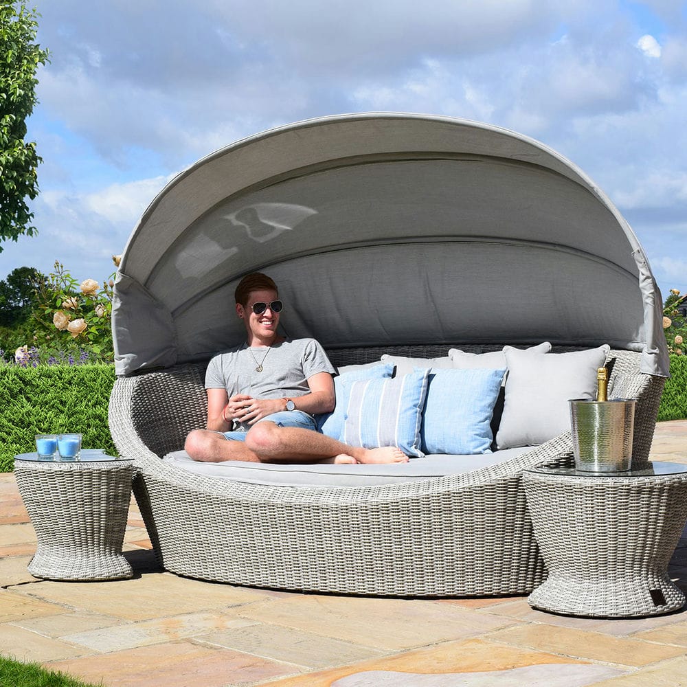 Oxford Daybed - Vookoo Lifestyle