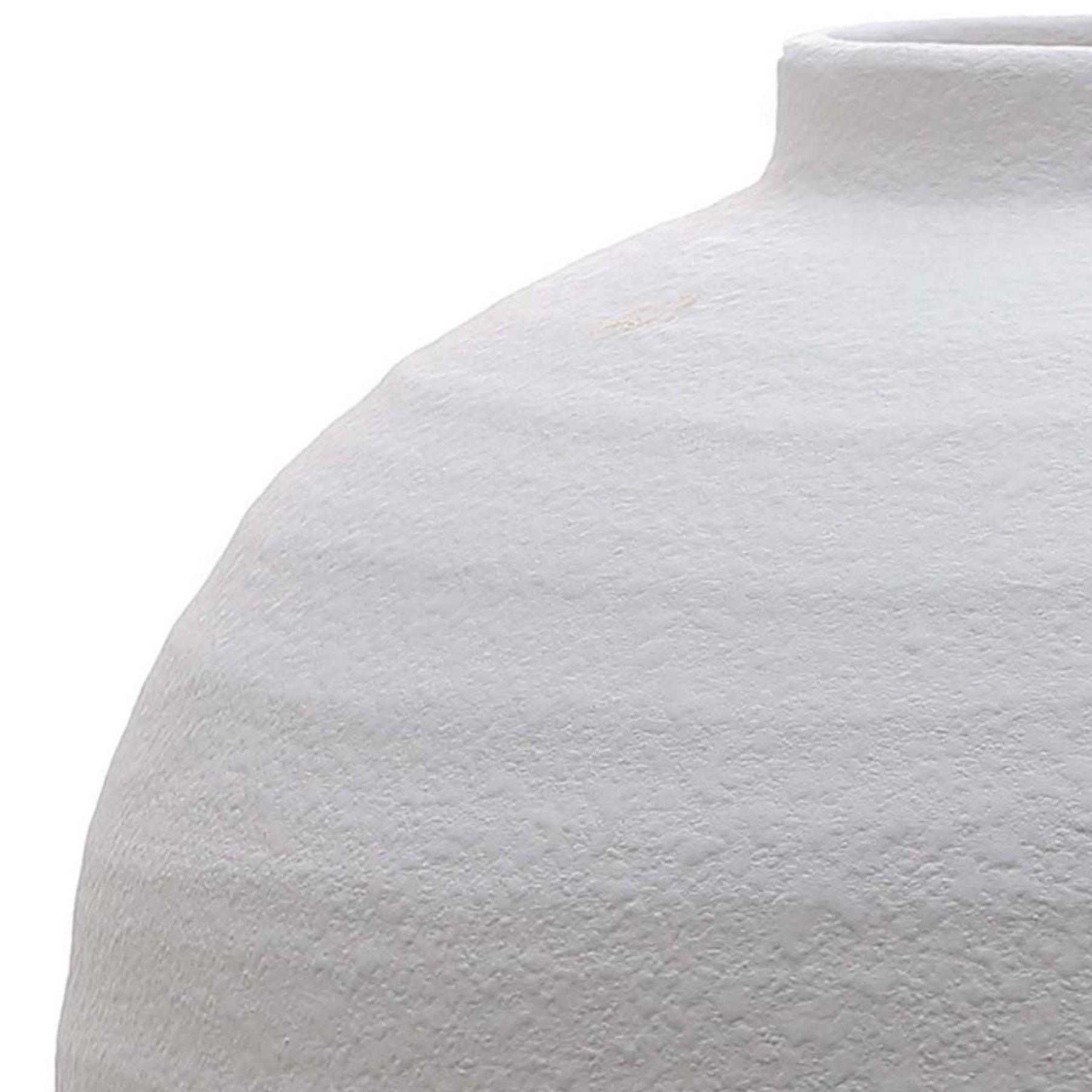 Tiber Matt White Ceramic Vase - Vookoo Lifestyle